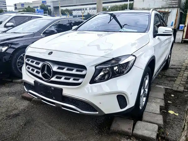 Mercedes-Benz GLA 2017
