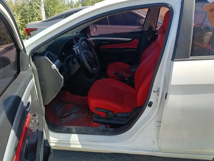 Suzuki Qiyue 2020 — фото 9