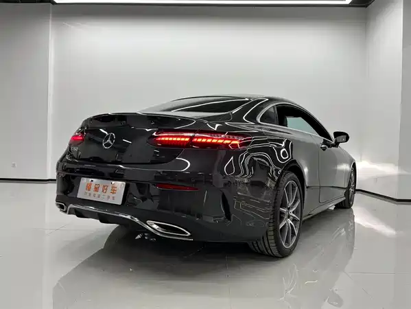 Mercedes-Benz E-Class 2024