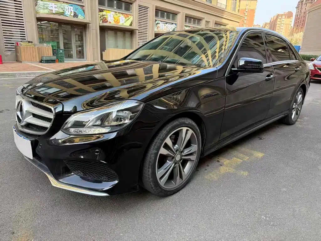 Mercedes-Benz E-Class 2014 — фото 1