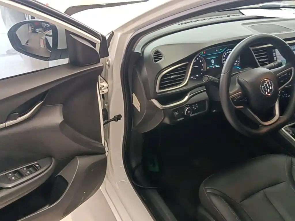 Buick Excelle 2021 — фото 16