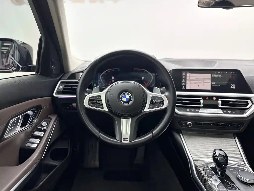 BMW 3 Series 2021 — фото 14
