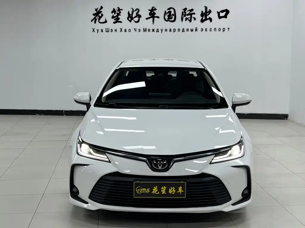 Toyota Corolla 2023 — фото 2