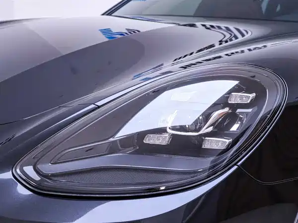 Porsche Panamera 2019