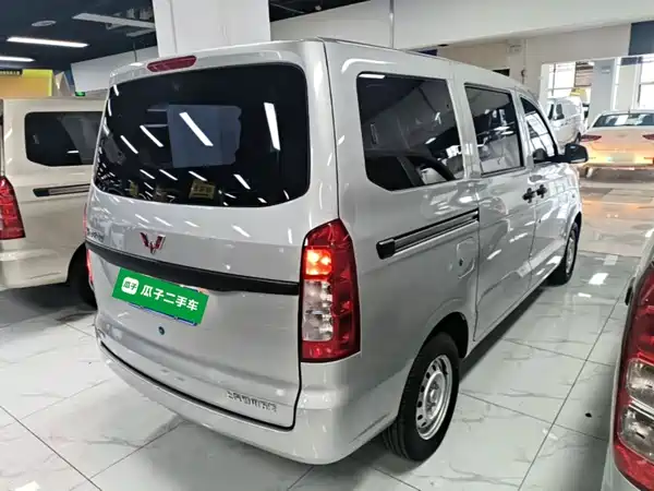 Wuling Hongguang V 2025