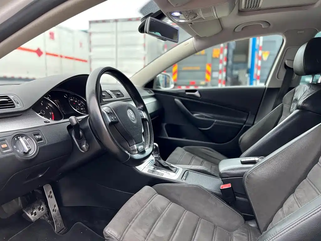 Volkswagen Passat 2011