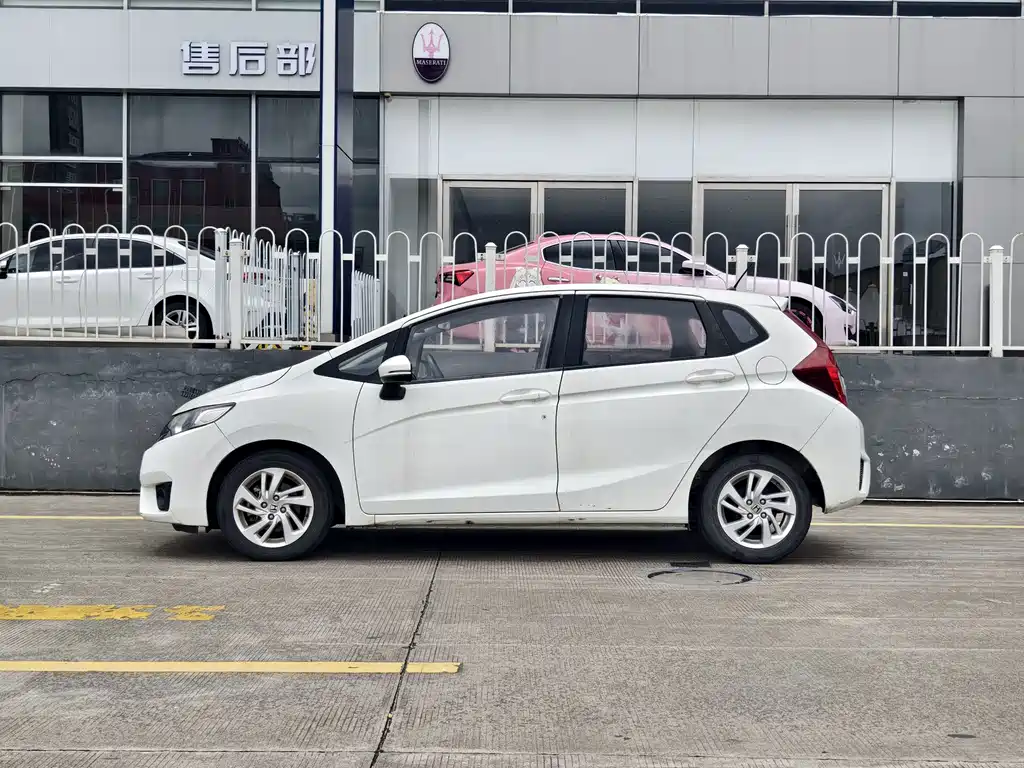 Honda Fit 2017 — фото 9