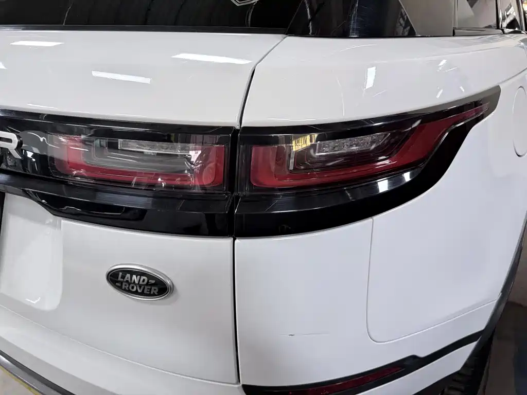 Land Rover Velar 2020 — фото 13