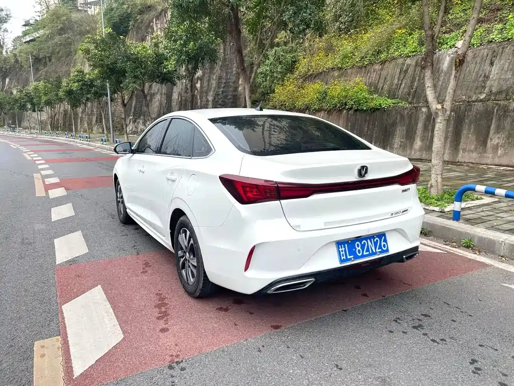 Changan Eado 2025 — фото 14