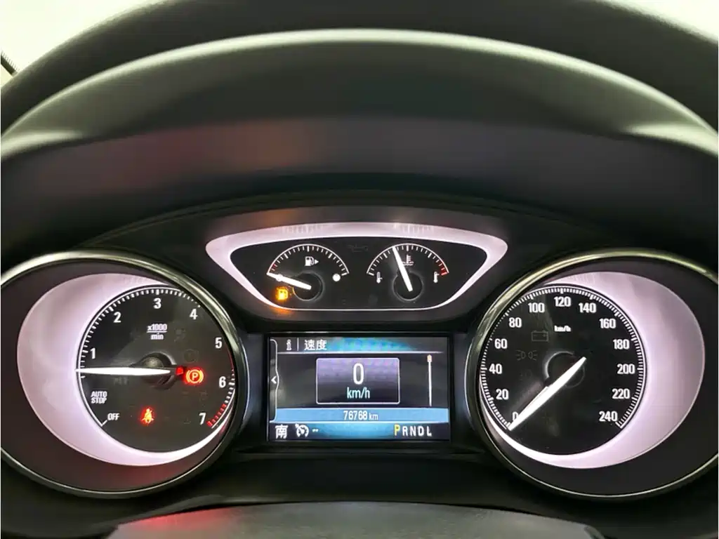 Buick Envision Plus 2018 — фото 10