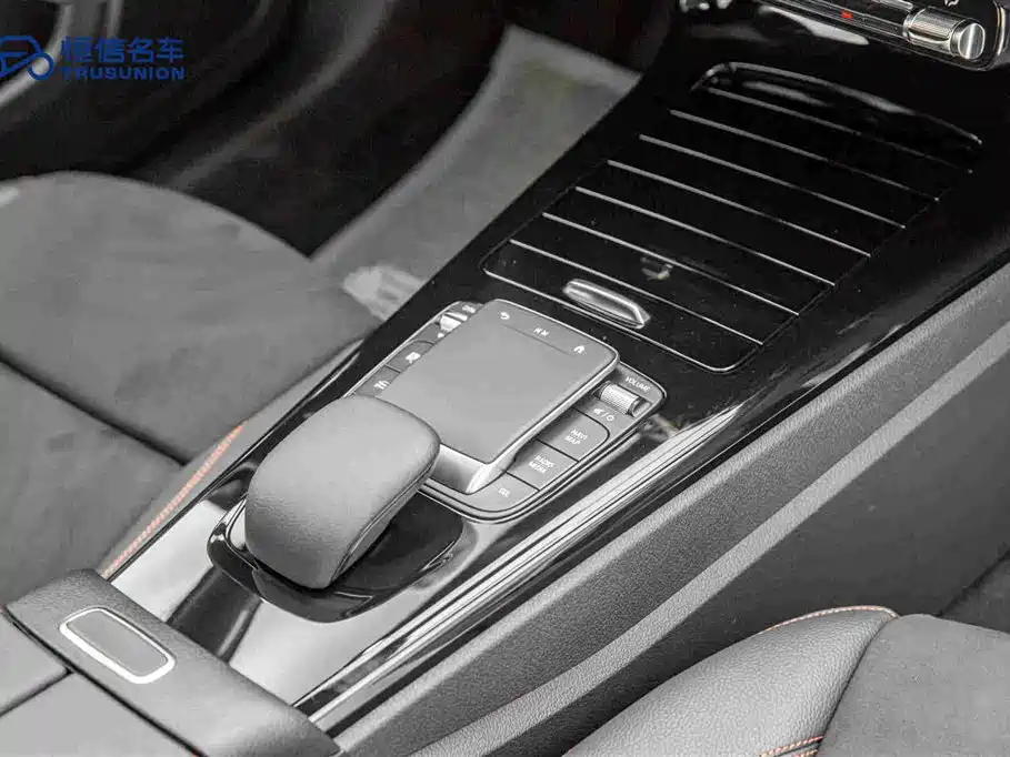 Mercedes-Benz A-Class 2024 — фото 19