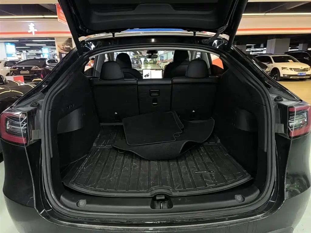 Tesla Model Y 2022 — фото 19