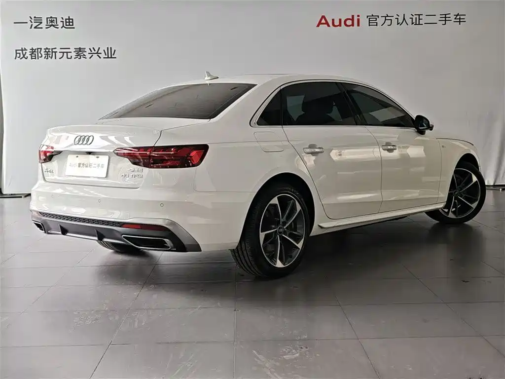 Audi A4L 2022 — фото 4