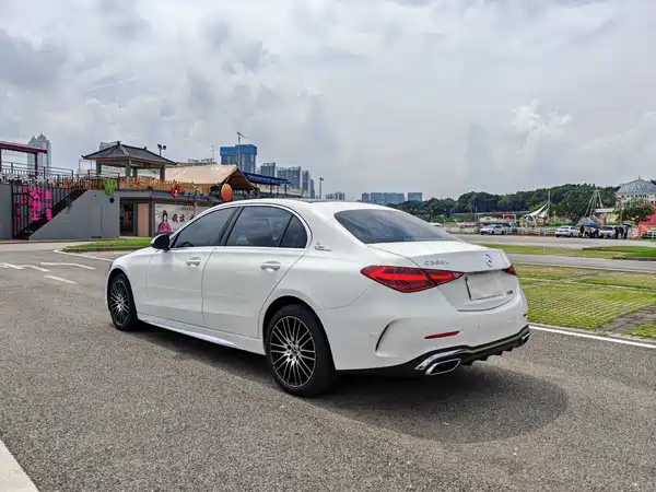 Mercedes-Benz C-Class 2023