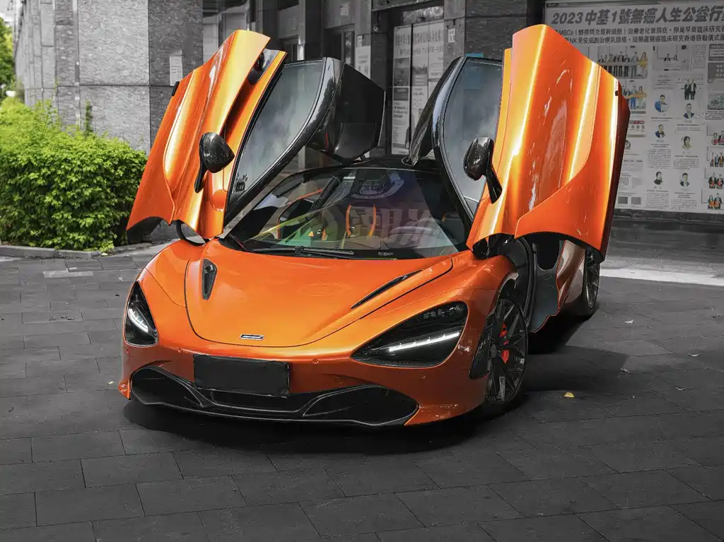 McLaren 720S 2018 — фото 1