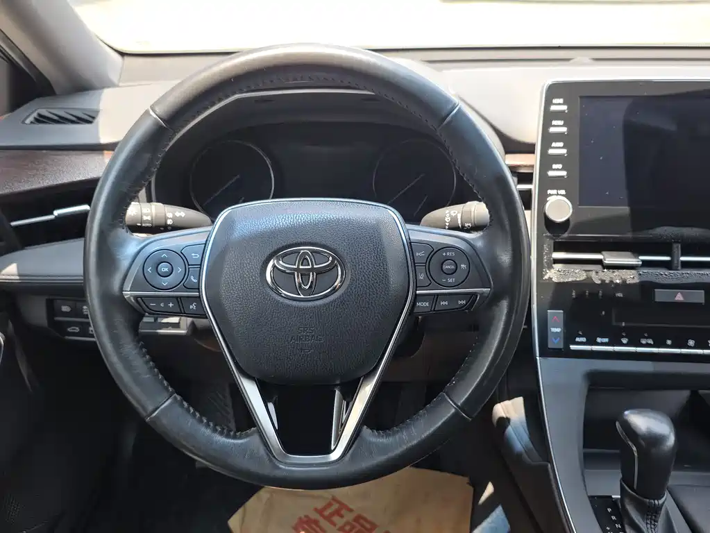 Toyota Avalon 2020 — фото 16