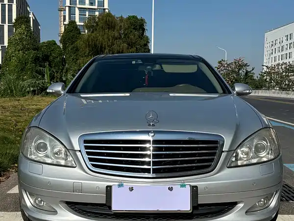 Mercedes-Benz S-Class 2008