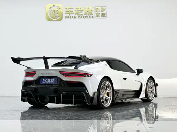 Maserati MC20 2022