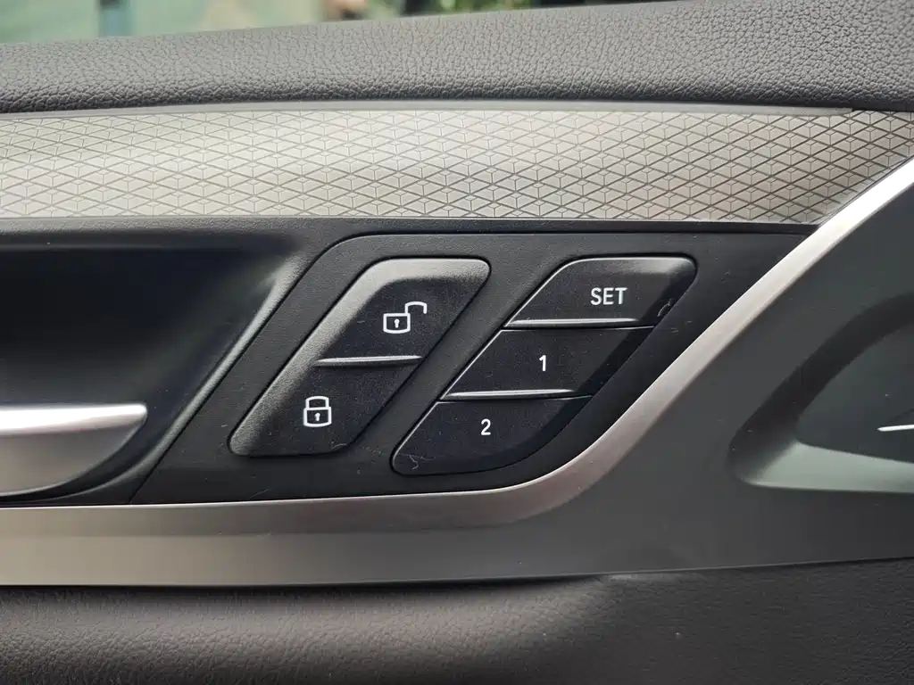 BMW X4 2020 — фото 13