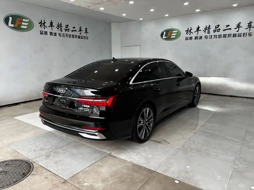 Audi A6L 2025