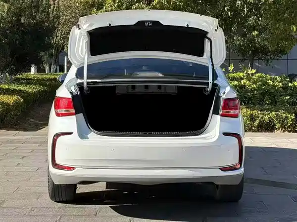 BAIC EU5 2022