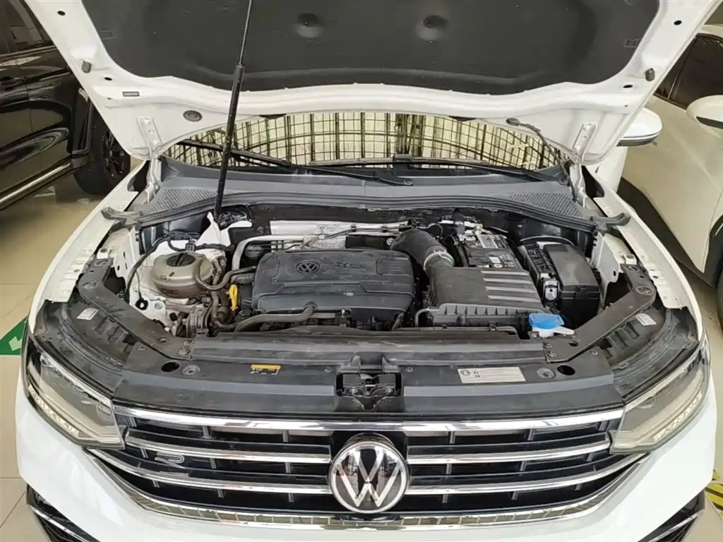 Volkswagen Tiguan L 2022 — фото 20