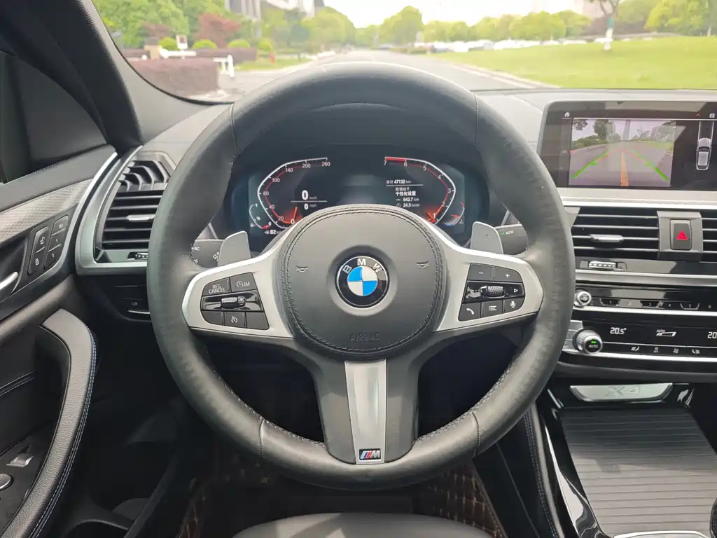 BMW X4 2020 — фото 11