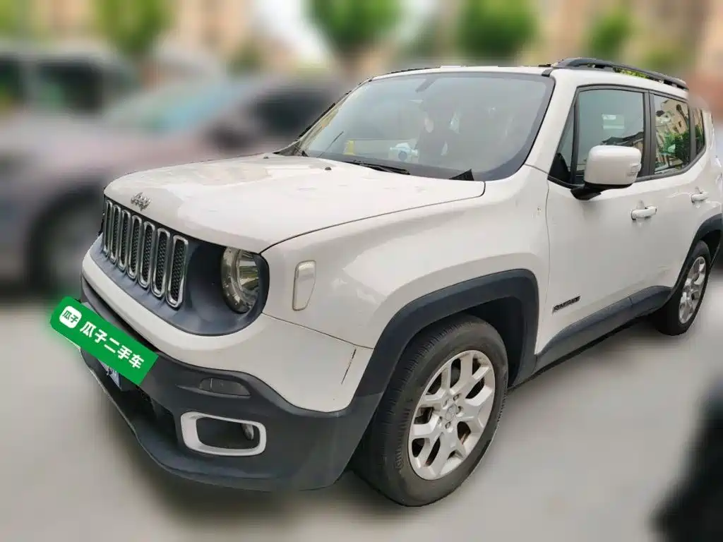Jeep Renegade 2018 — фото 2