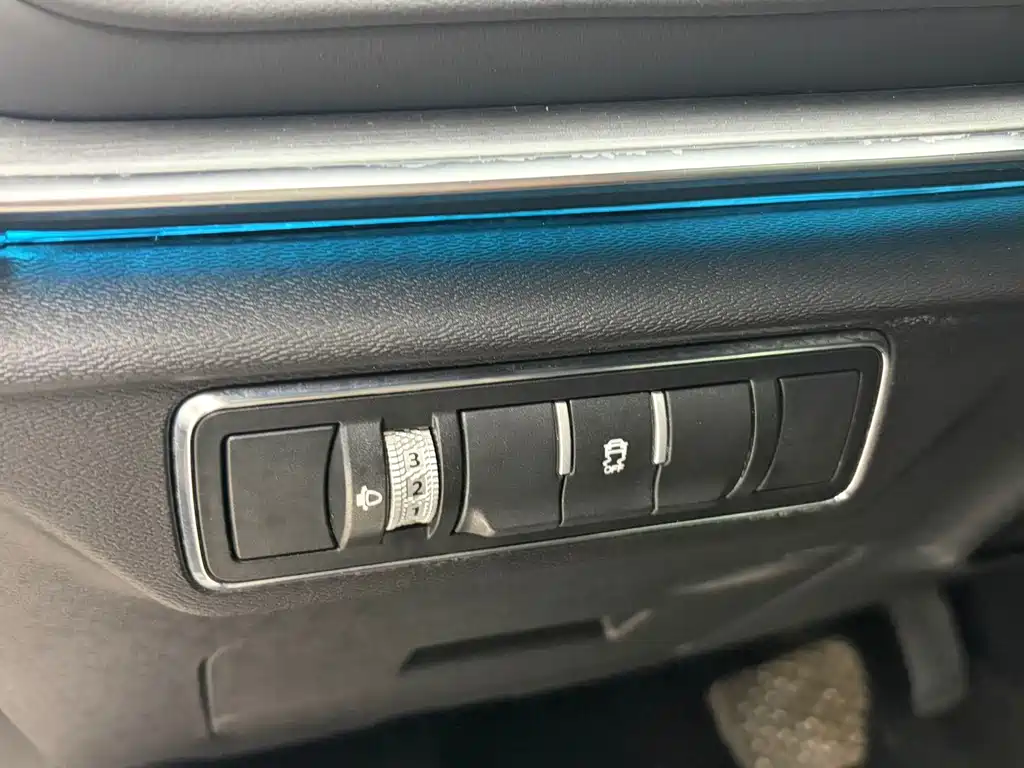Jetour Jietu X70 PLUS 2022 — фото 9