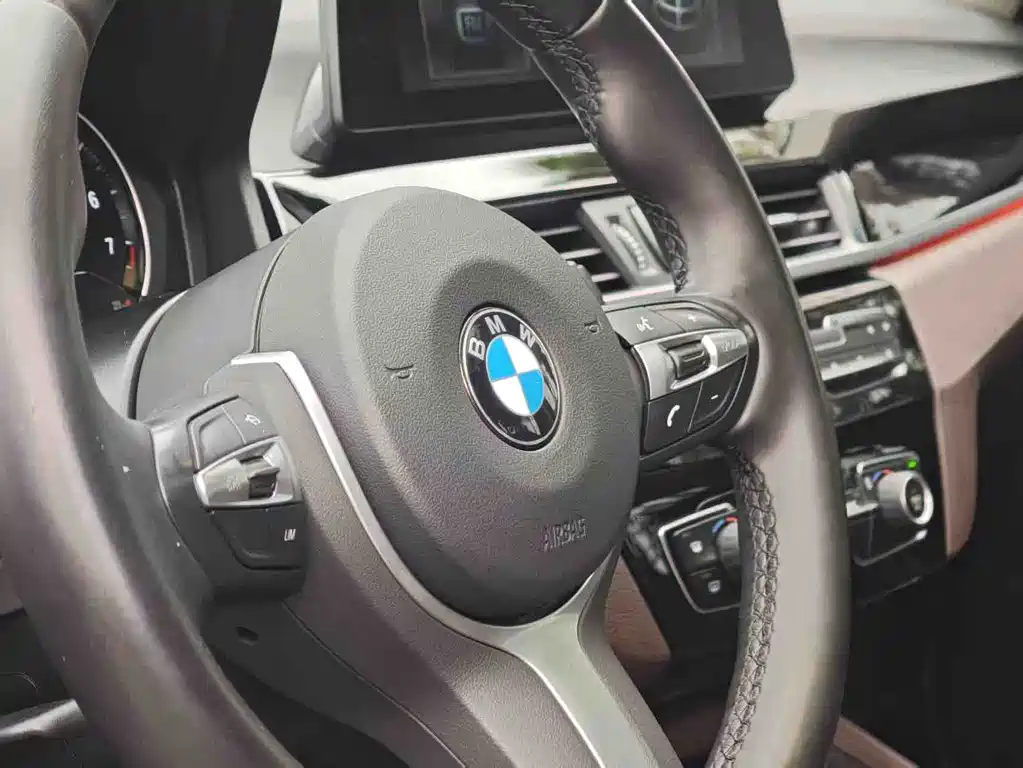 BMW X1 2021 — фото 7
