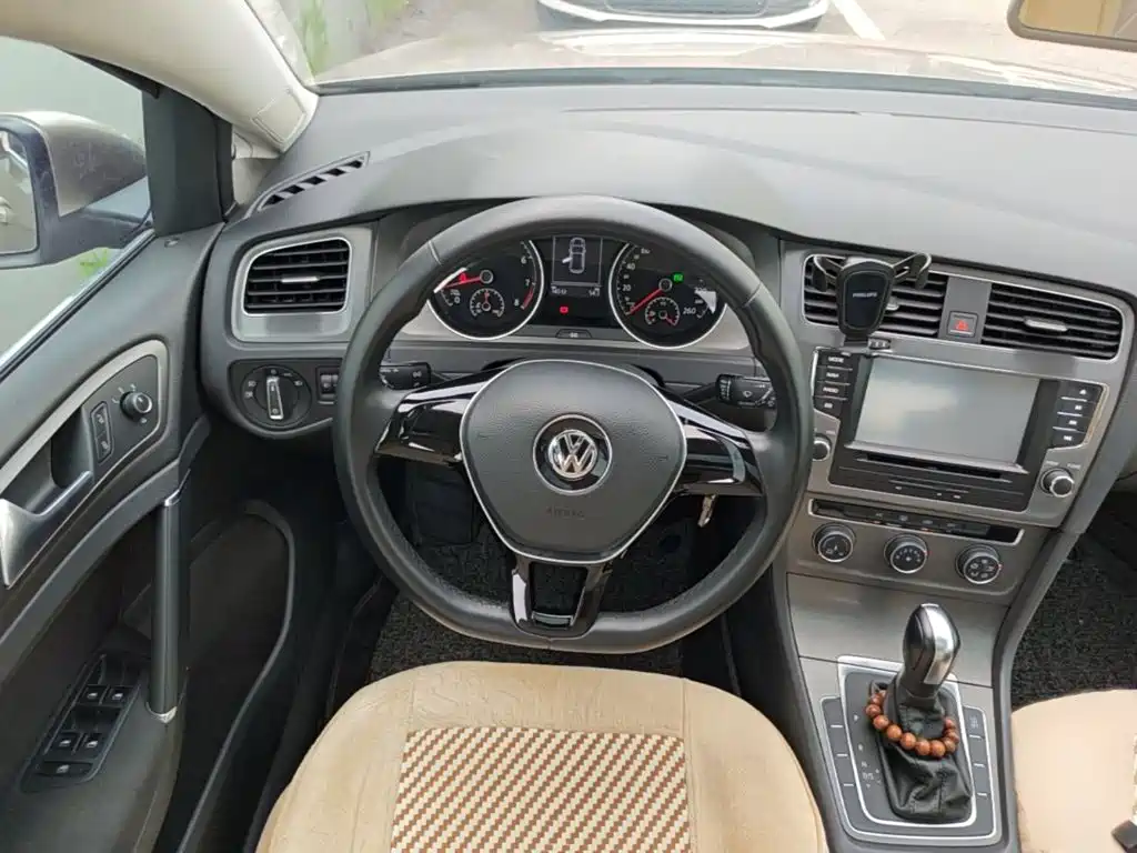 Volkswagen Golf 2014