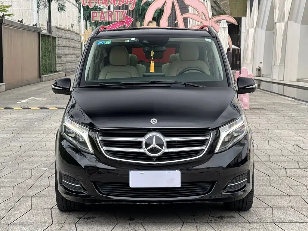 Mercedes-Benz V-Class 2017 — фото 2