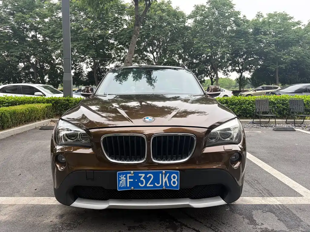 BMW X1 2012 — фото 2