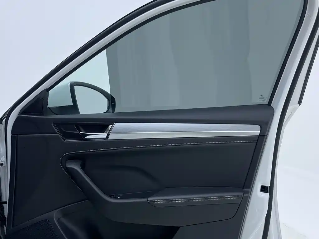 Skoda Speedy 2023 — фото 22