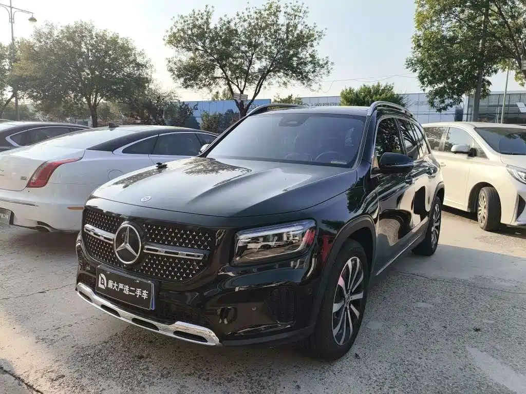 Mercedes-Benz GLB 2024