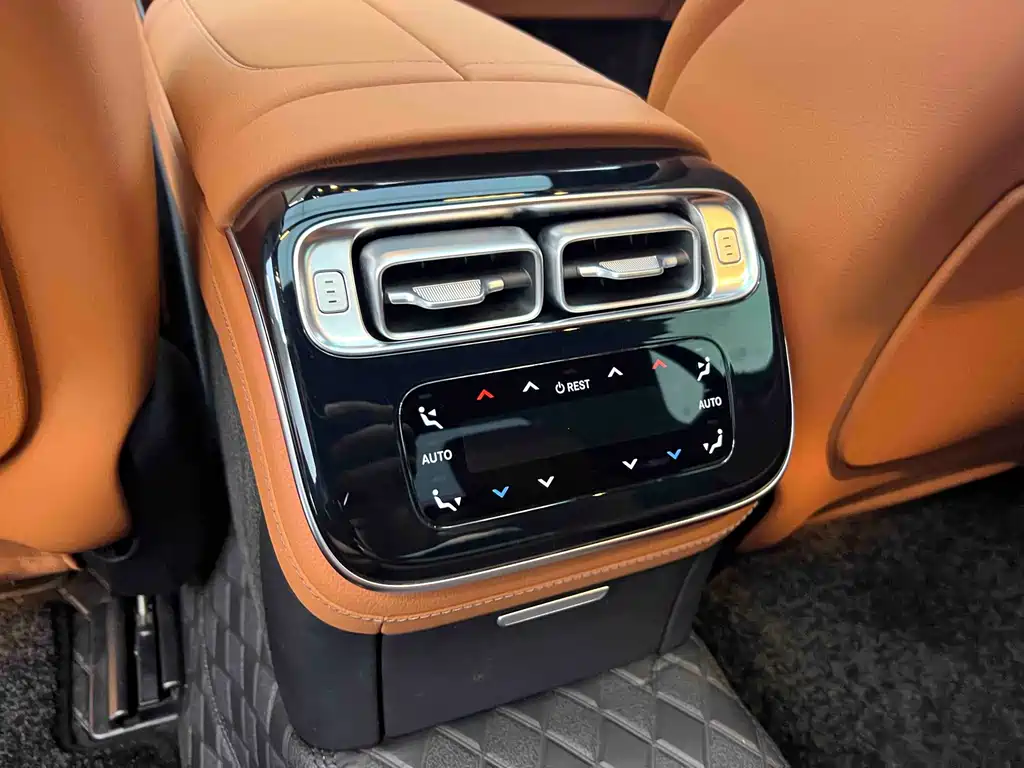 Mercedes-Benz S-Class 2022 — фото 13