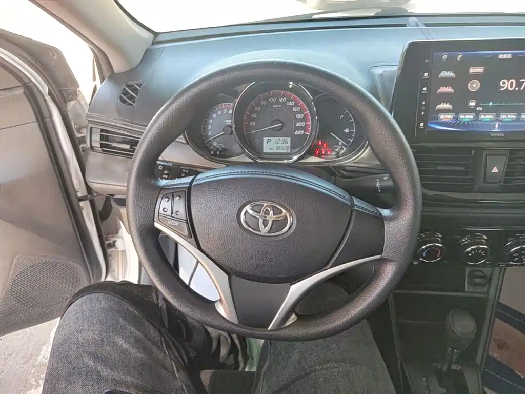 Toyota Vios 2021 — фото 11