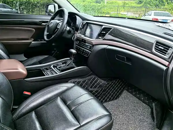 GAC Trumpchi GS8 2018