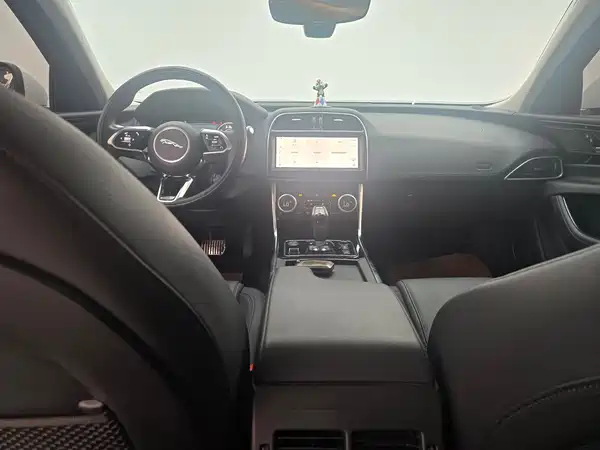 Jaguar XEL 2021