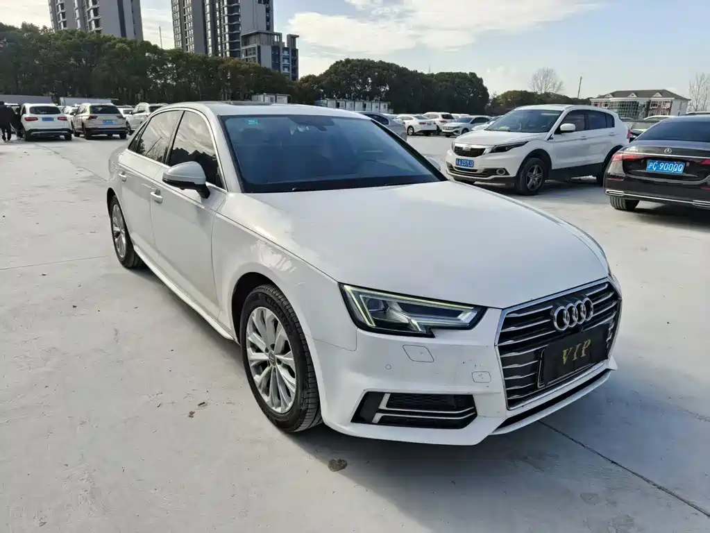 Audi A4L 2019