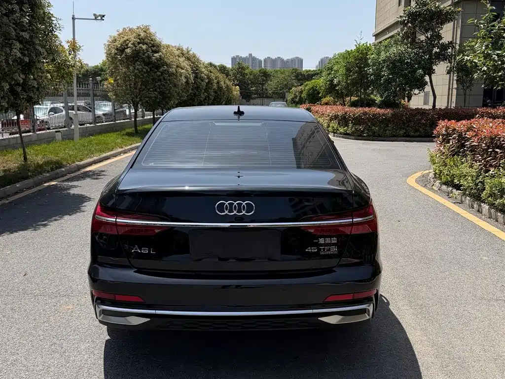 Audi A6L 2024