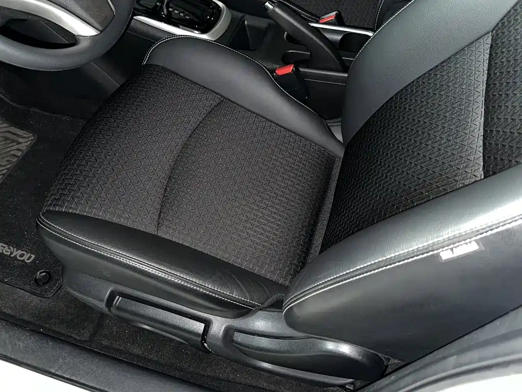 Nissan Tiida 2019 — фото 15