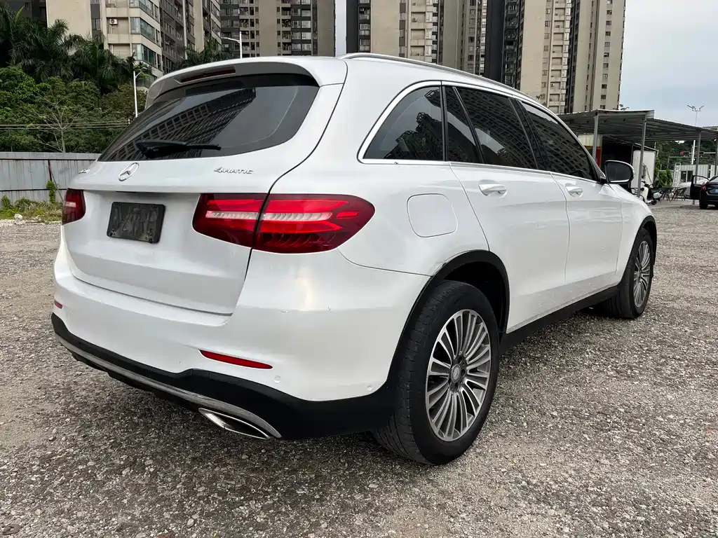 Mercedes-Benz GLC 2017 — фото 7