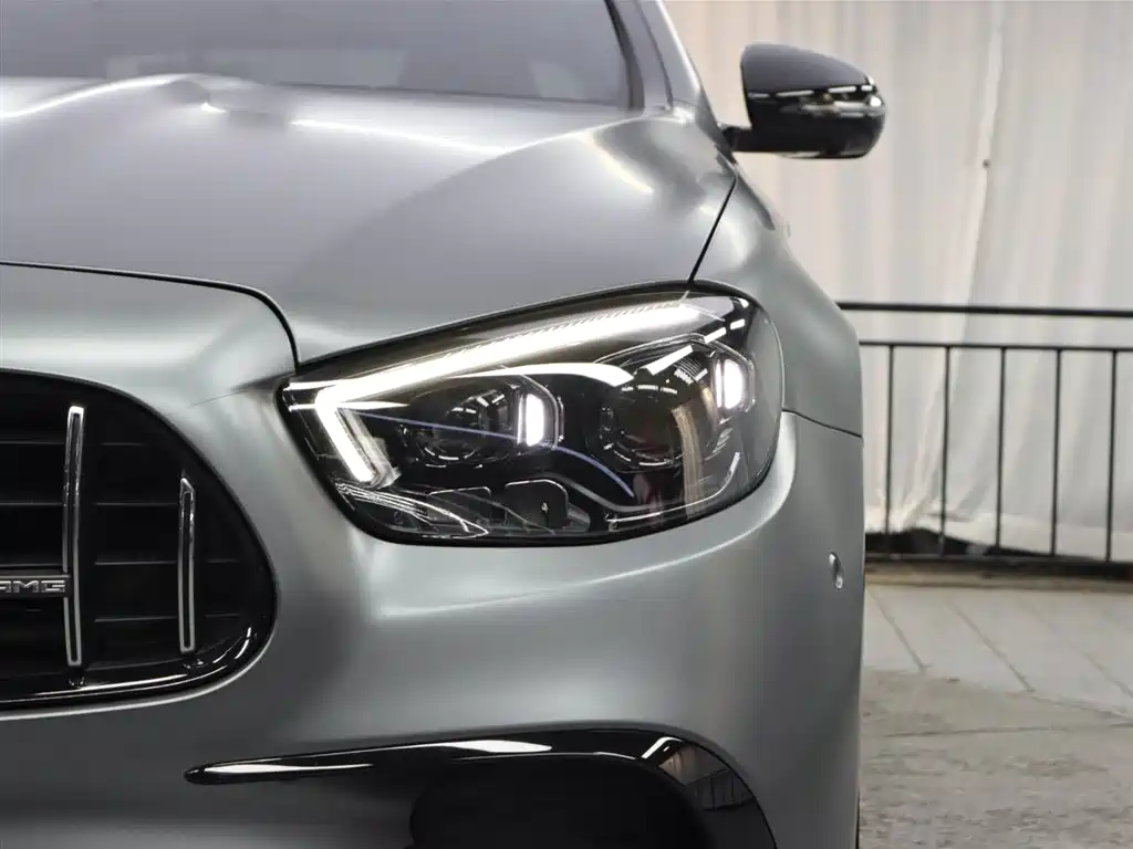 Mercedes-Benz E-Class AMG 2022 — фото 28