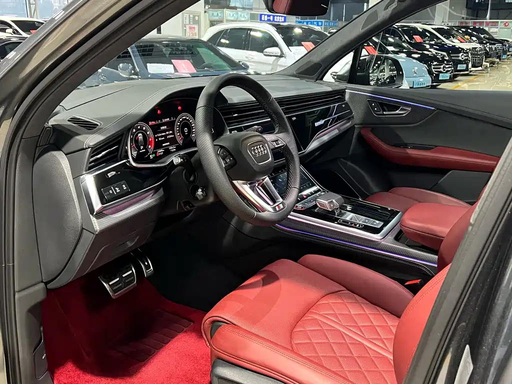 Audi SQ7 2024 — фото 12