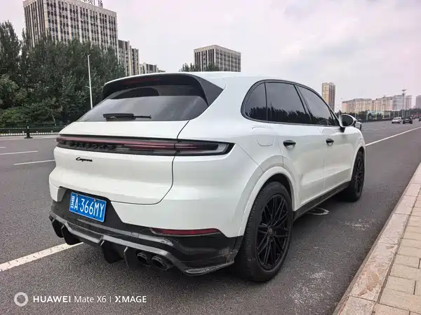Porsche Cayenne 2024