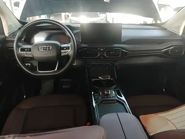 Geely Haoyue 2022