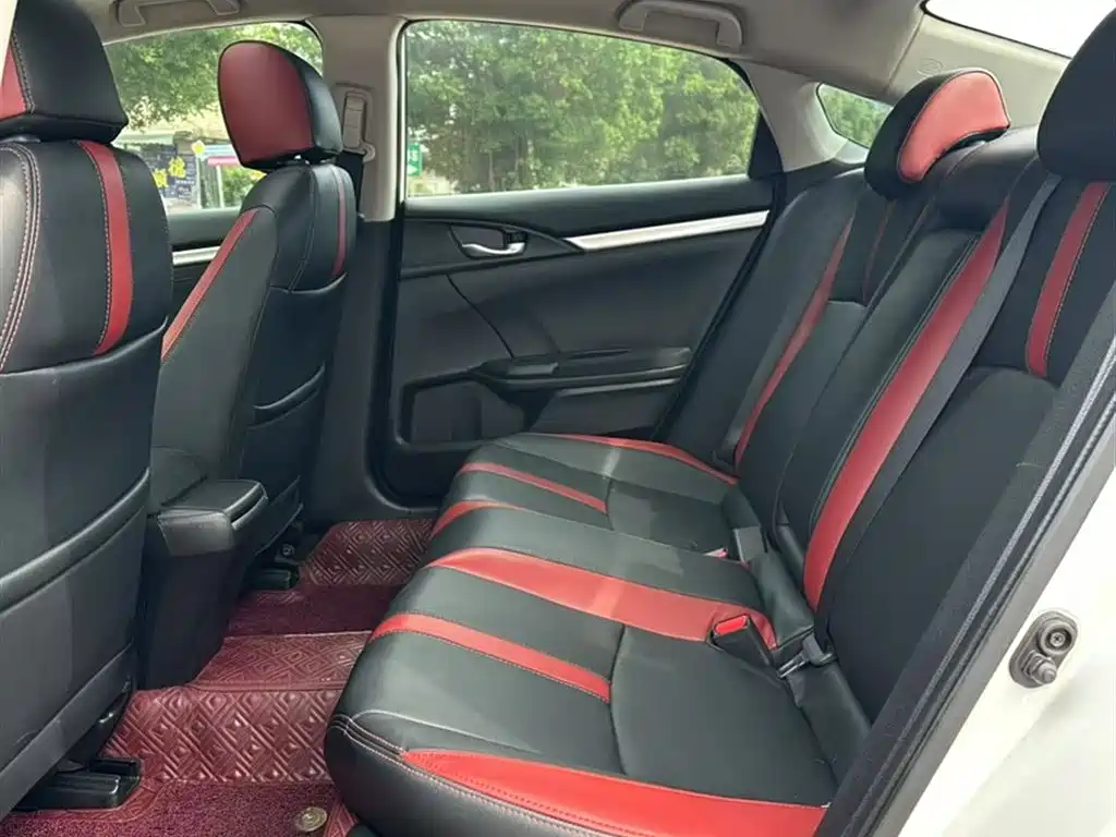 Honda Civic 2020 — фото 10