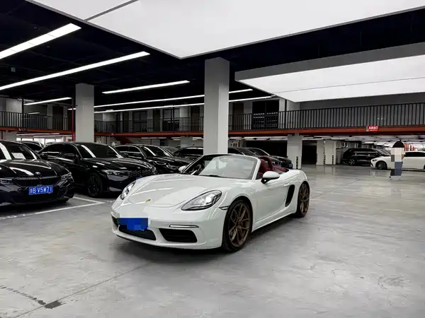 Porsche 718 2017