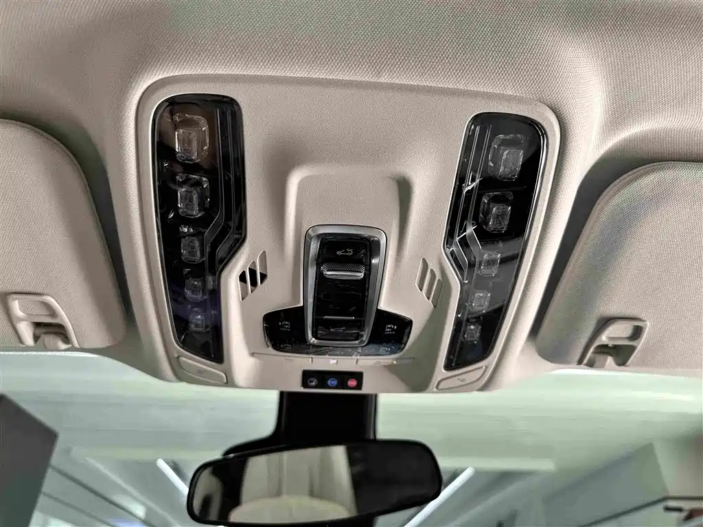 Buick GL8 New Energy 2025 — фото 16